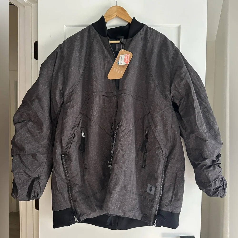 NWT Free People Tricked Out Trek Lightweight Puffer Jacket - Picture 3 of 13